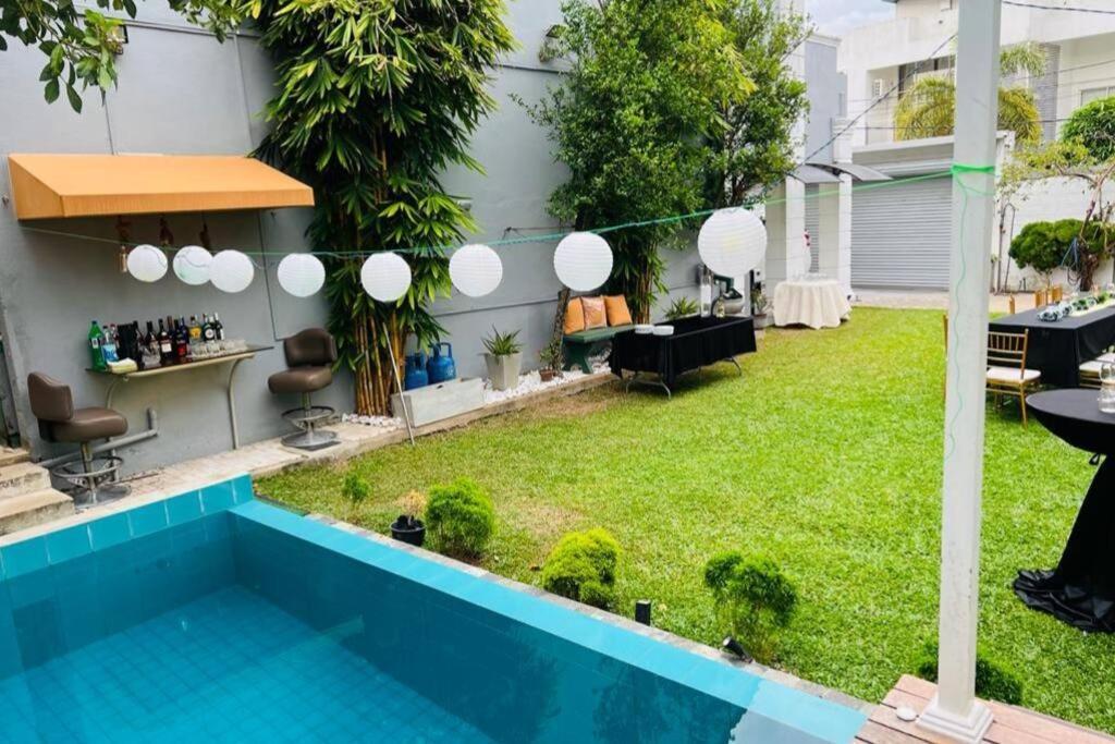 3m Poolside Foreign Passport Only *