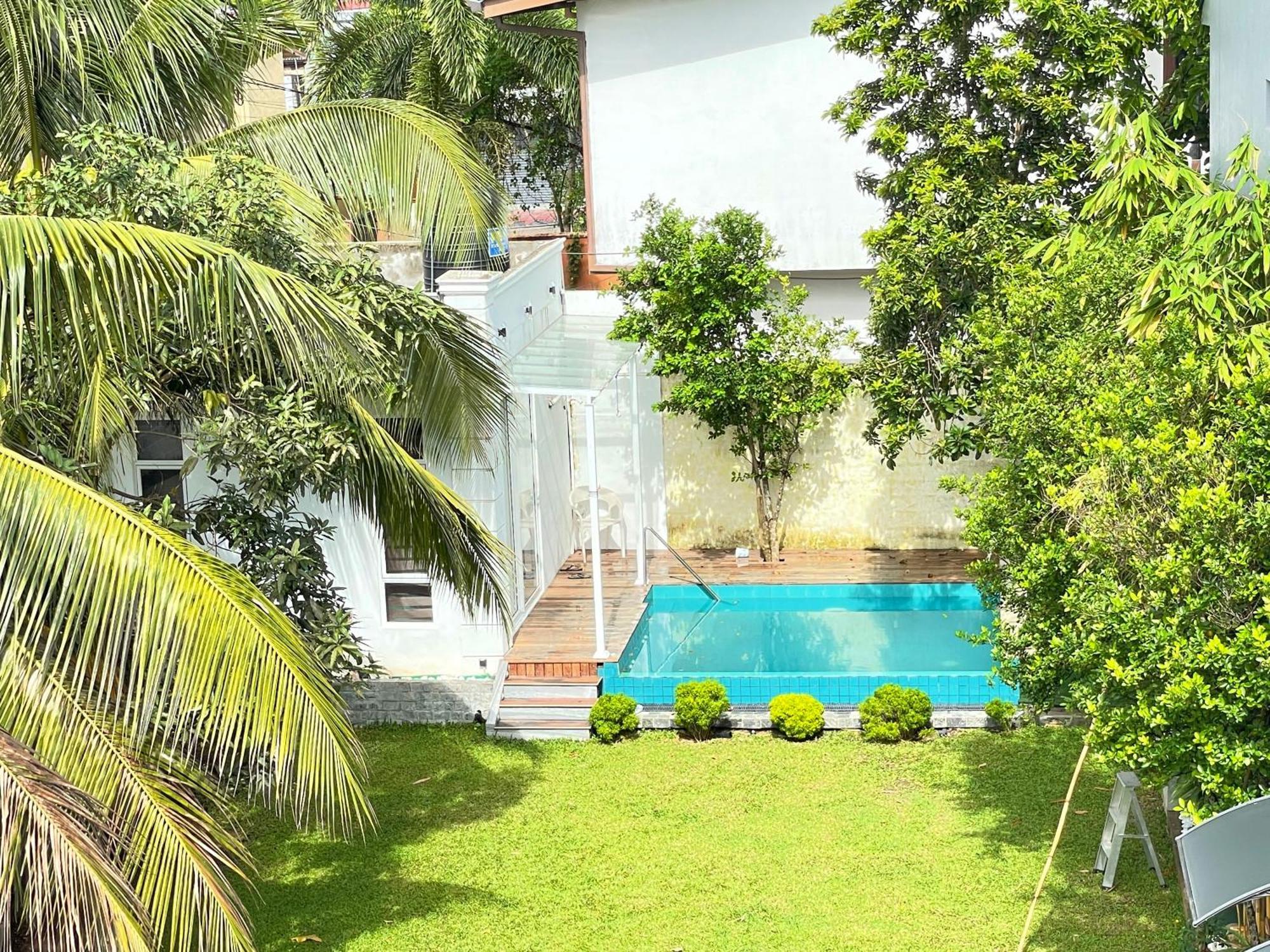 3m Poolside Foreign Passport Only Kandana